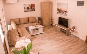 Apartmani Dumezic